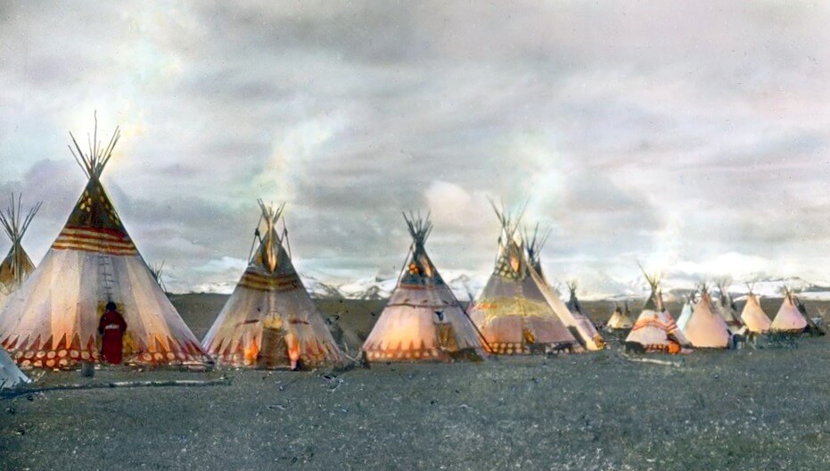 Blackfeet tipis, early 1900s